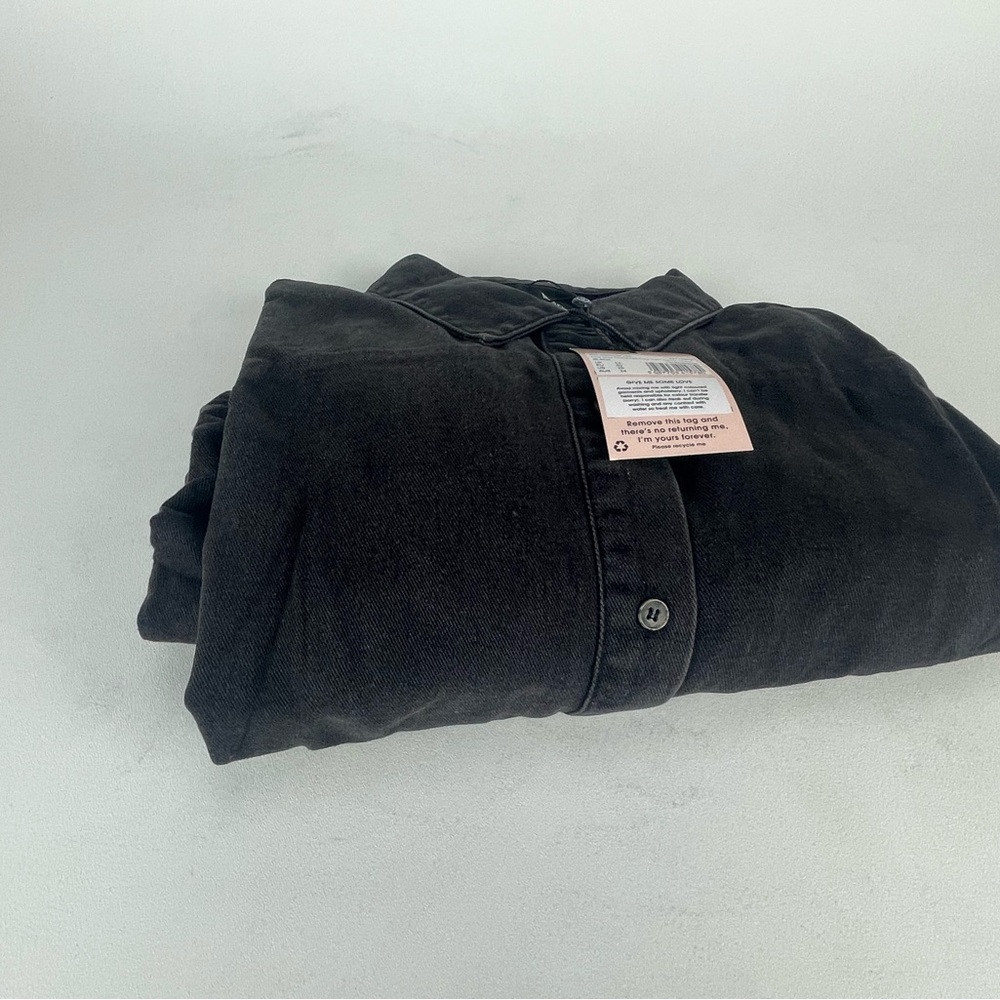 PLUS SIZE OVERSIZED FRAY HEM DENIM DRESS
BLACK - Picture 8 of 8
